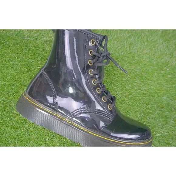 Dr. Martens Zavala Boot - Women's Size 6 (EU 37) - Picture 5 of 7